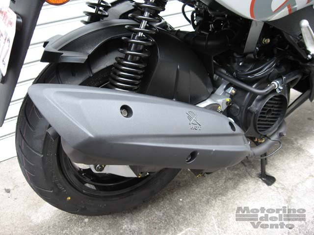 r125_26.jpg