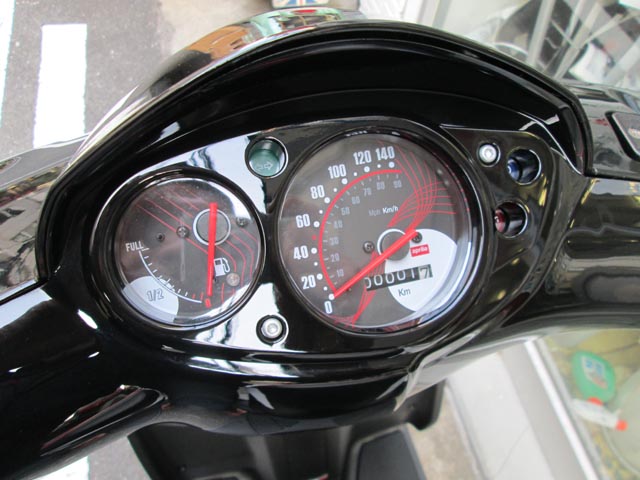 sr125m07.jpg