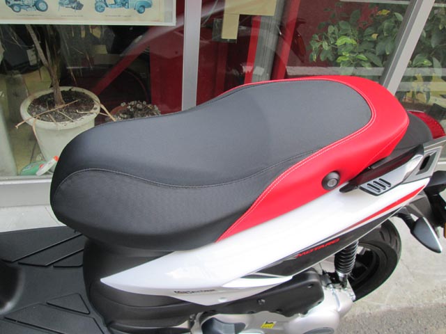 sr125m16.jpg