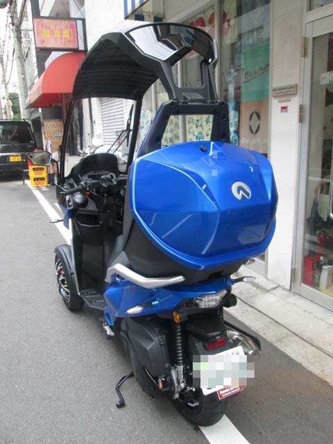 ad1_200lcd_03.jpg