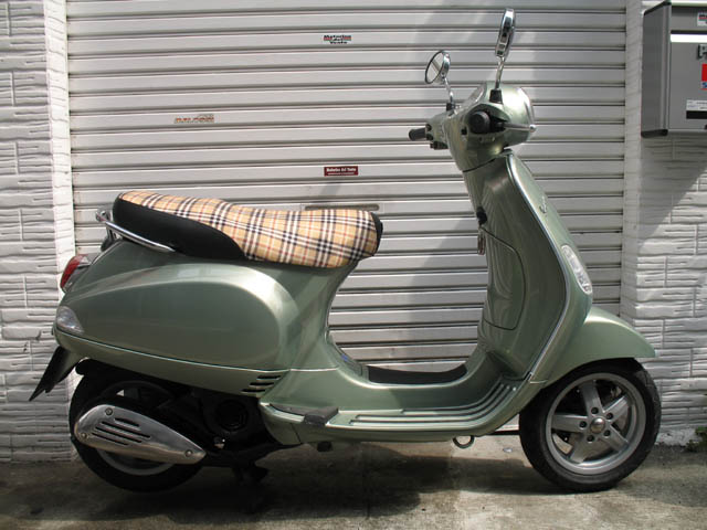 lx125_green02.jpg