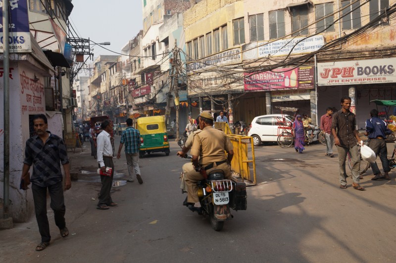 india014.jpg